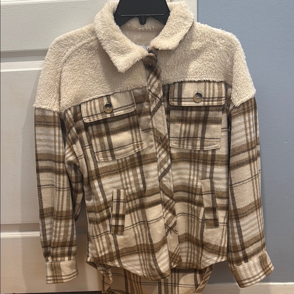Arizona Jean Company Beige and Brown Plaid Jacket